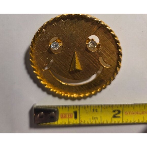 Vtg Gold-Tone Smiley Face Pendant Necklace brooch Rhinestone Eyes statement - Picture 6 of 6